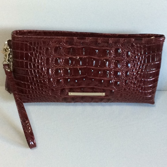 brahmin clutch wristlet